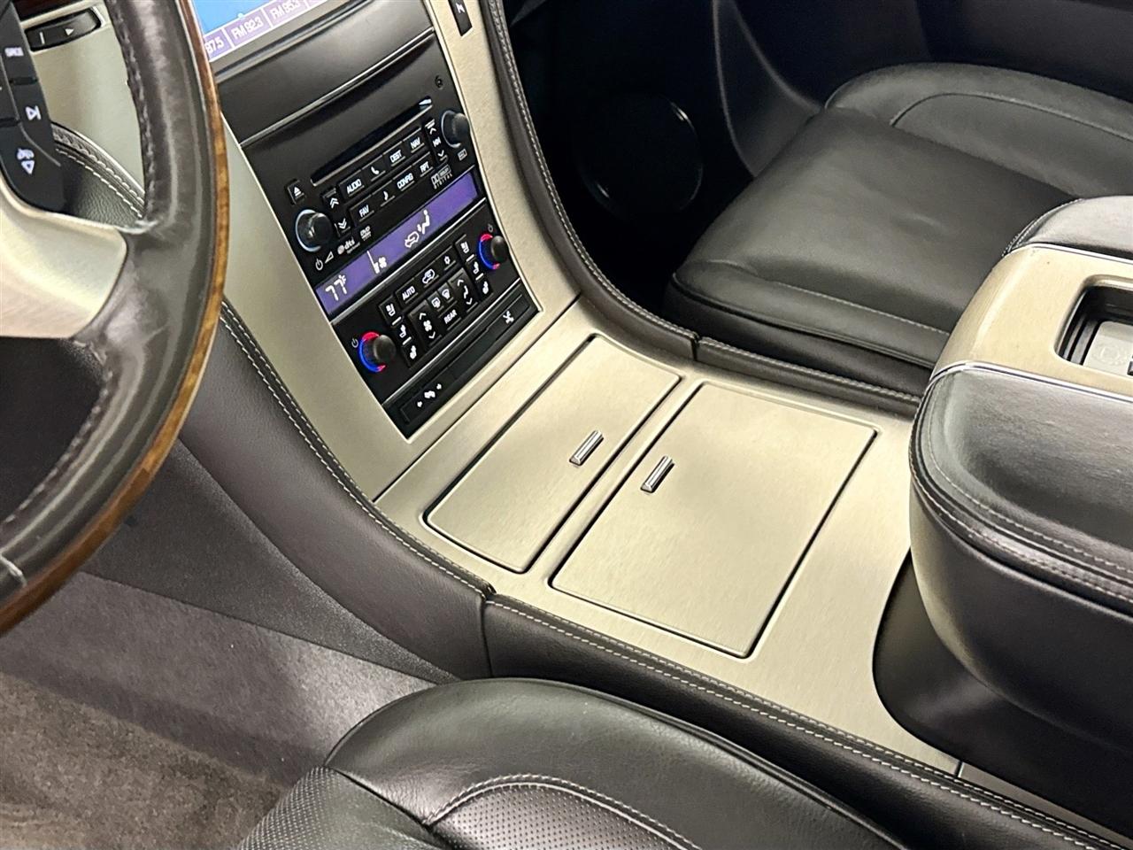 Cadillac Escalade AWD 4dr Platinum 2014