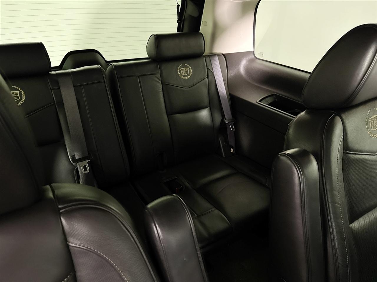 Cadillac Escalade AWD 4dr Platinum 2014