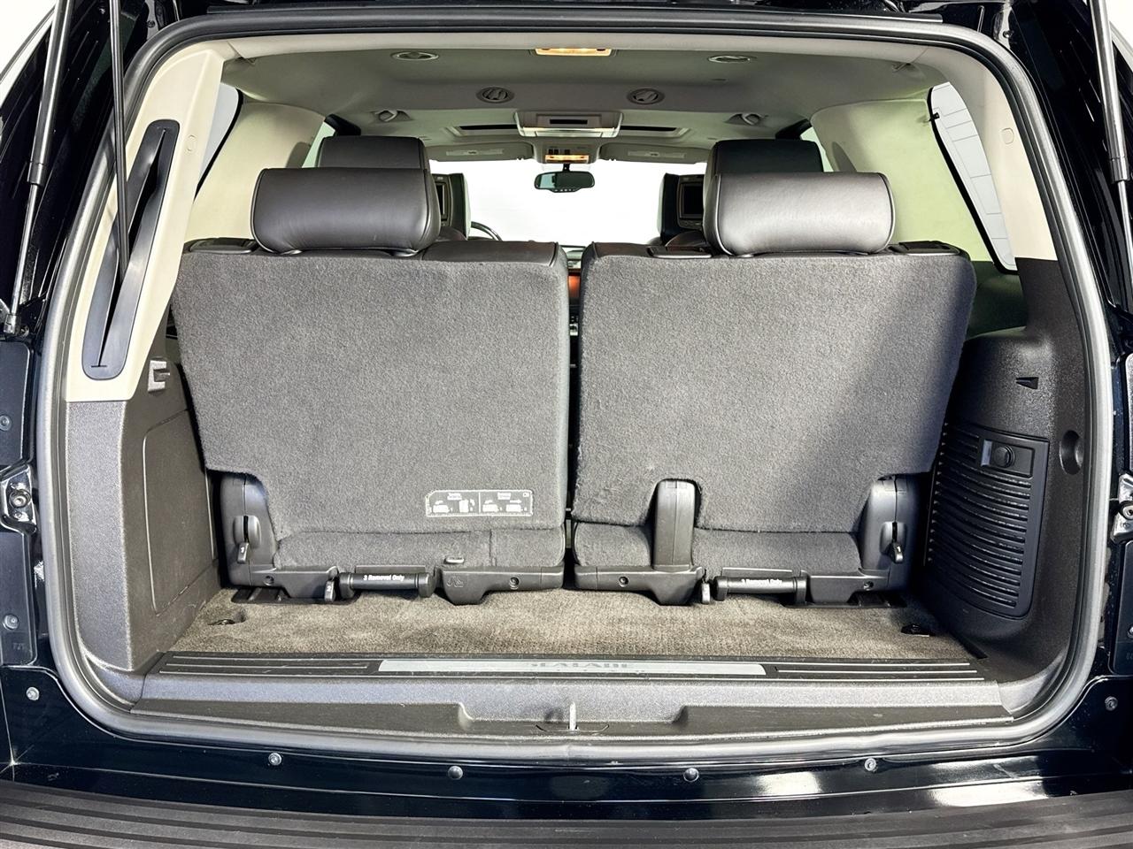 Cadillac Escalade AWD 4dr Platinum 2014