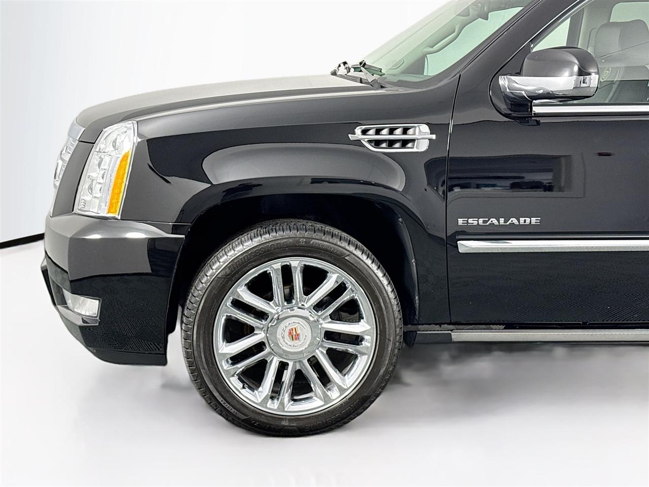 Cadillac Escalade AWD 4dr Platinum 2014