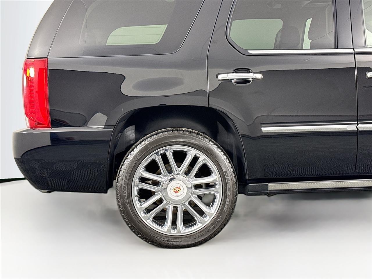 Cadillac Escalade AWD 4dr Platinum 2014