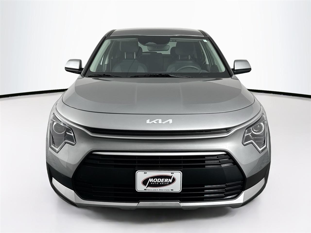 Kia Niro LX FWD 2023