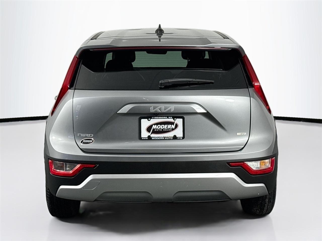 Kia Niro LX FWD 2023