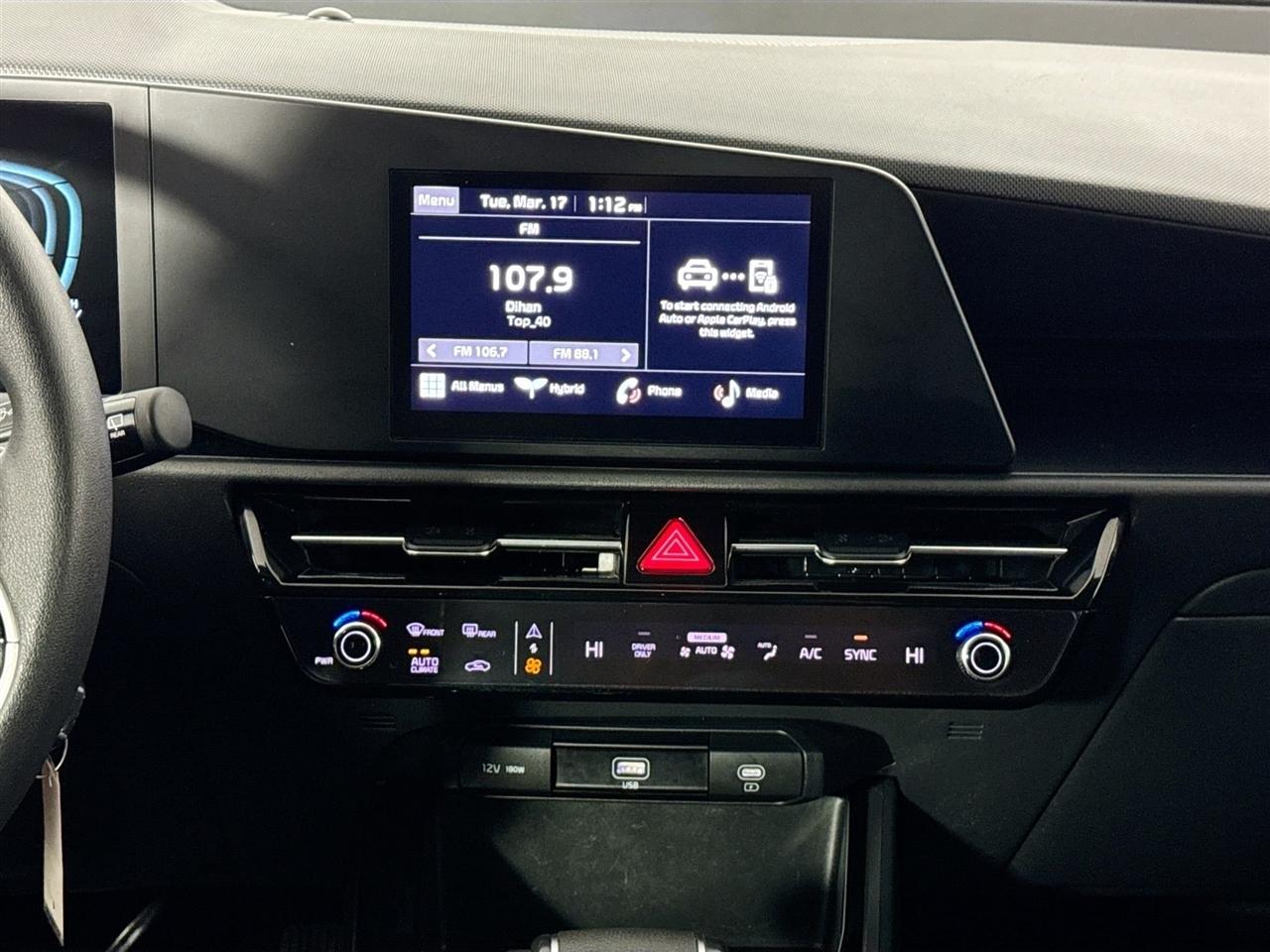 Kia Niro LX FWD 2023