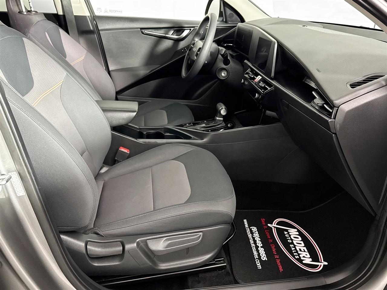 Kia Niro LX FWD 2023