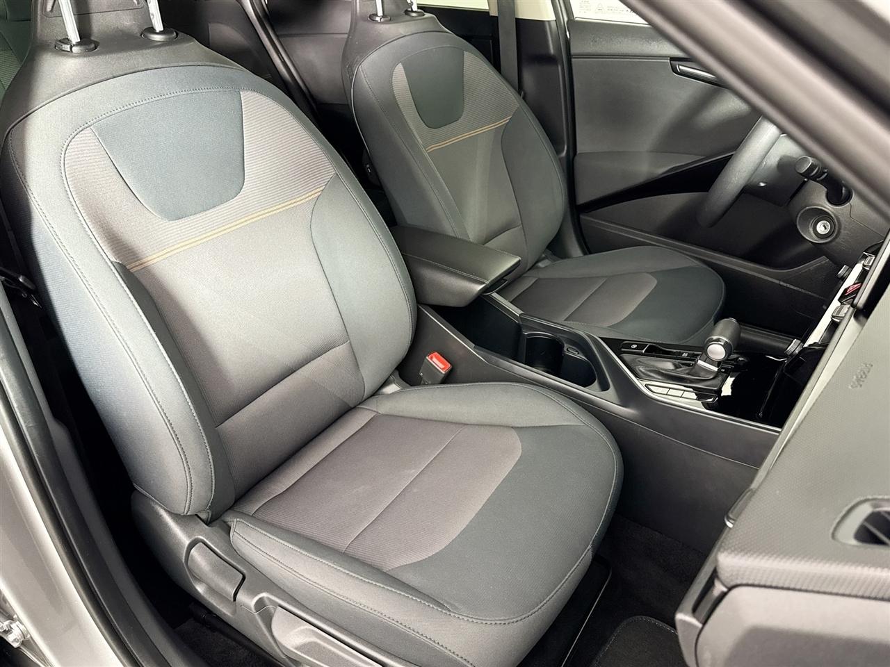 Kia Niro LX FWD 2023