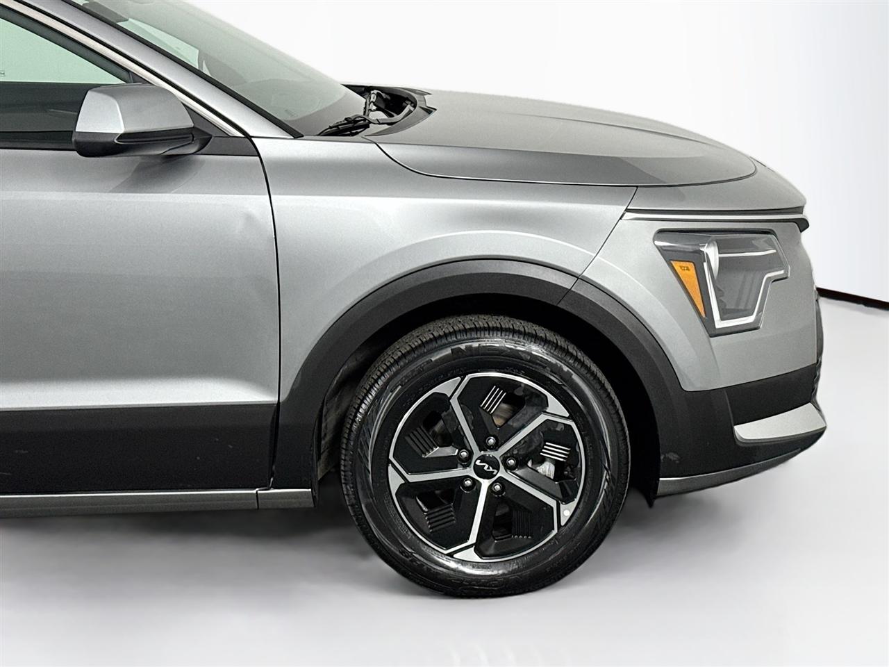 Kia Niro LX FWD 2023