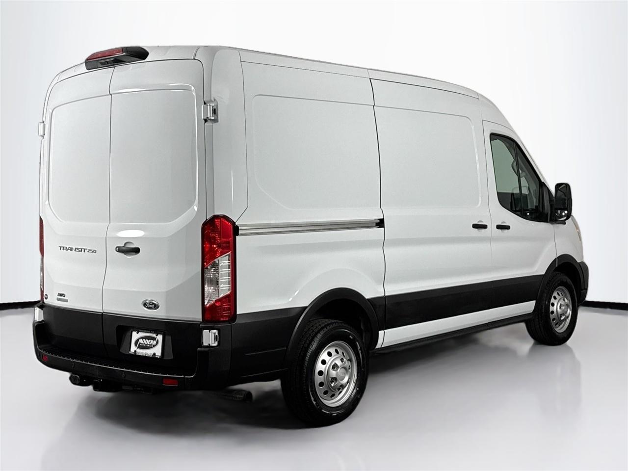 Ford Transit Cargo Van T-250 130" Med Rf 9070 GVWR AWD 2020