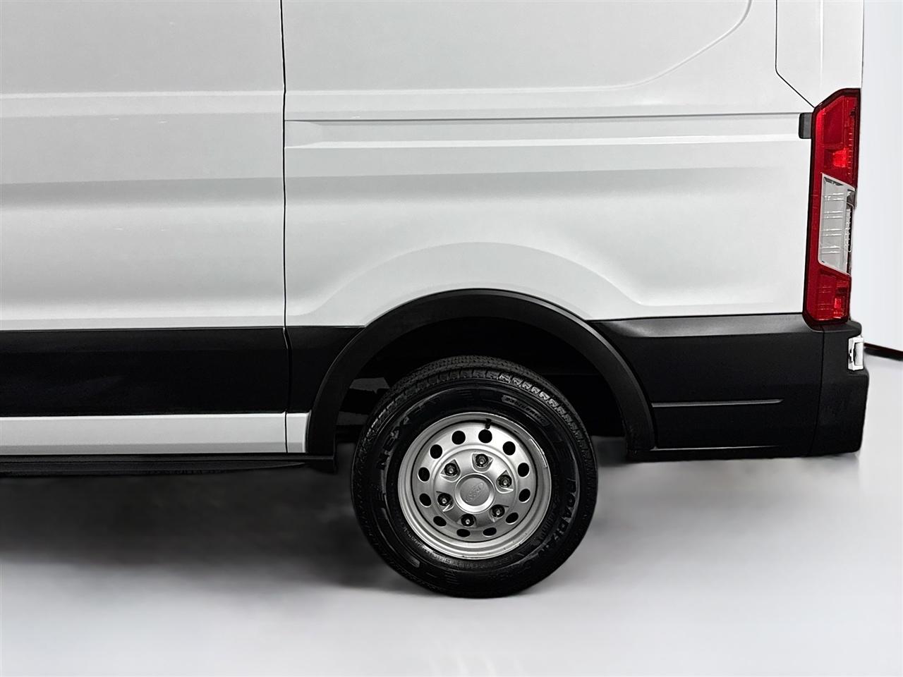 Ford Transit Cargo Van T-250 130" Med Rf 9070 GVWR AWD 2020