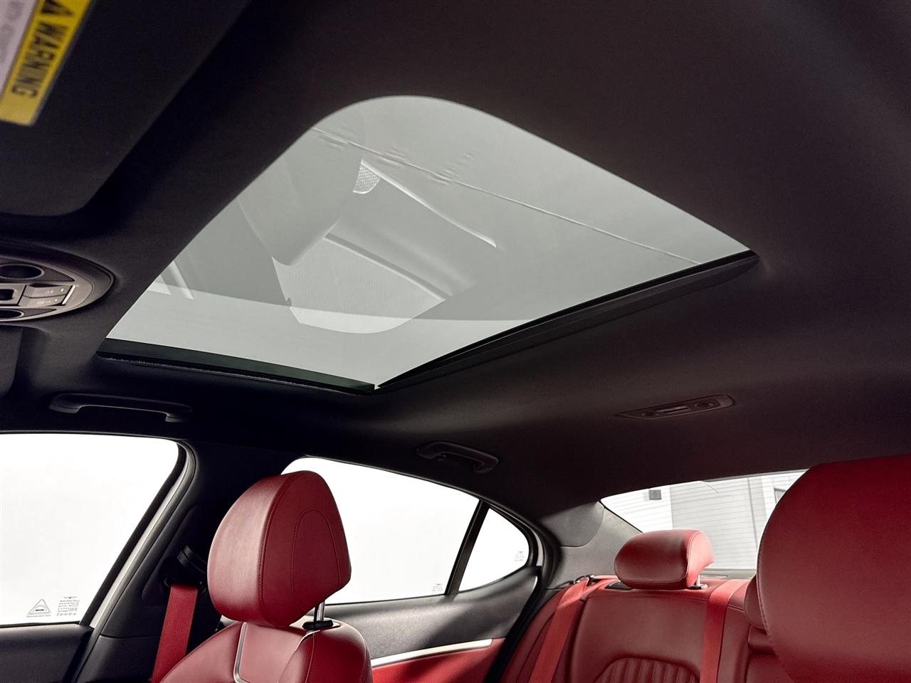 Genesis G70 2.0T AWD 2023