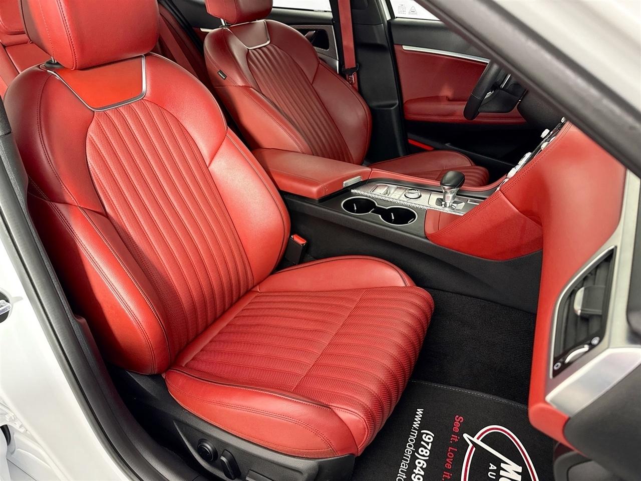 Genesis G70 2.0T AWD 2023