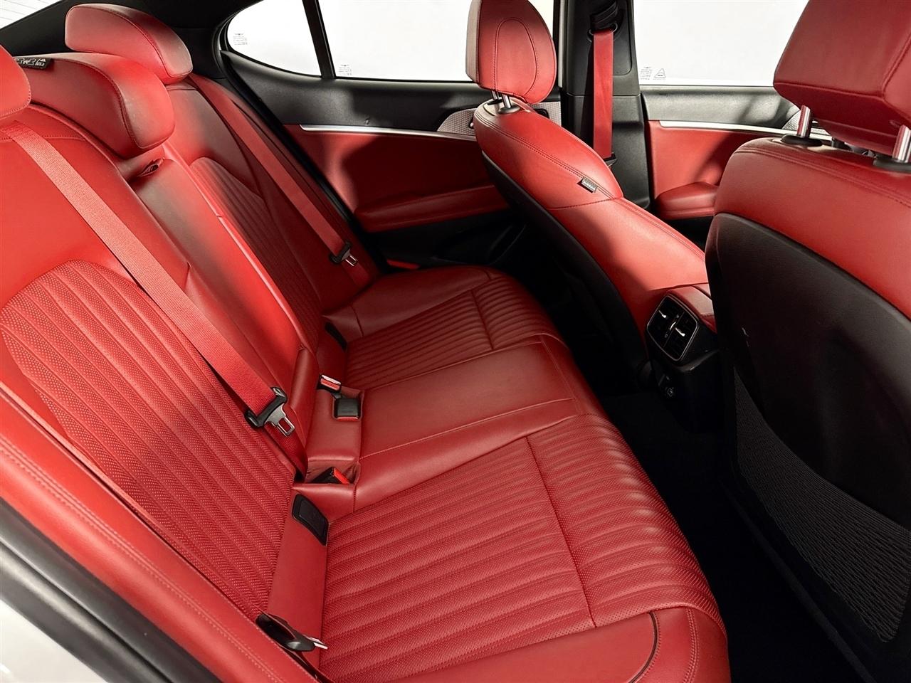 Genesis G70 2.0T AWD 2023