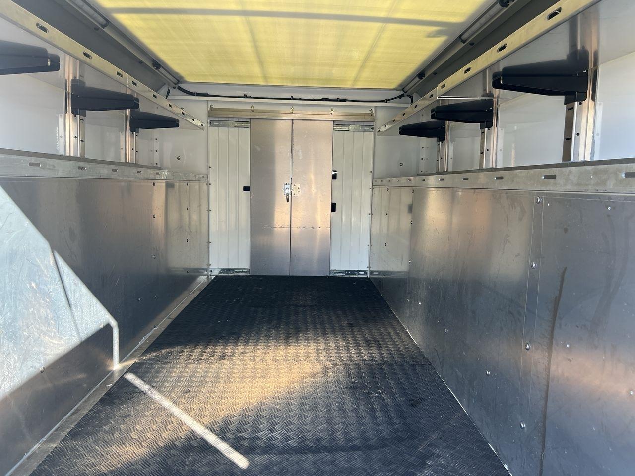 Ford Transit Cutaway T-350 RWD SRW 138" WB 9500 GVWR 2024