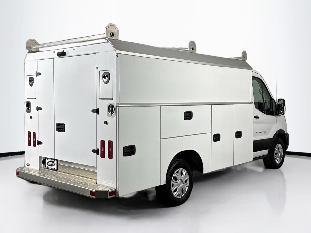 Ford Transit Cutaway T-350 RWD SRW 138" WB 9500 GVWR 2024