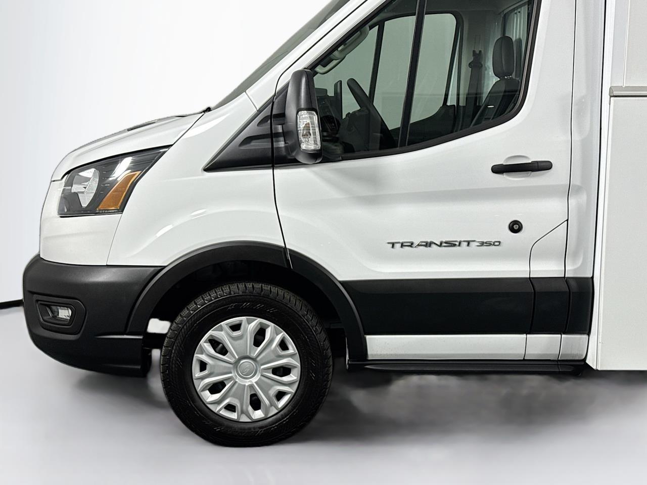 Ford Transit Cutaway T-350 RWD SRW 138" WB 9500 GVWR 2024