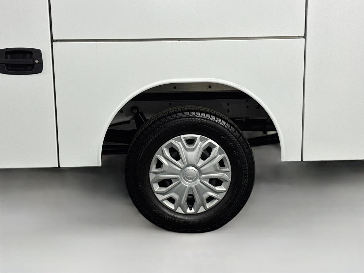 Ford Transit Cutaway T-350 RWD SRW 138" WB 9500 GVWR 2024