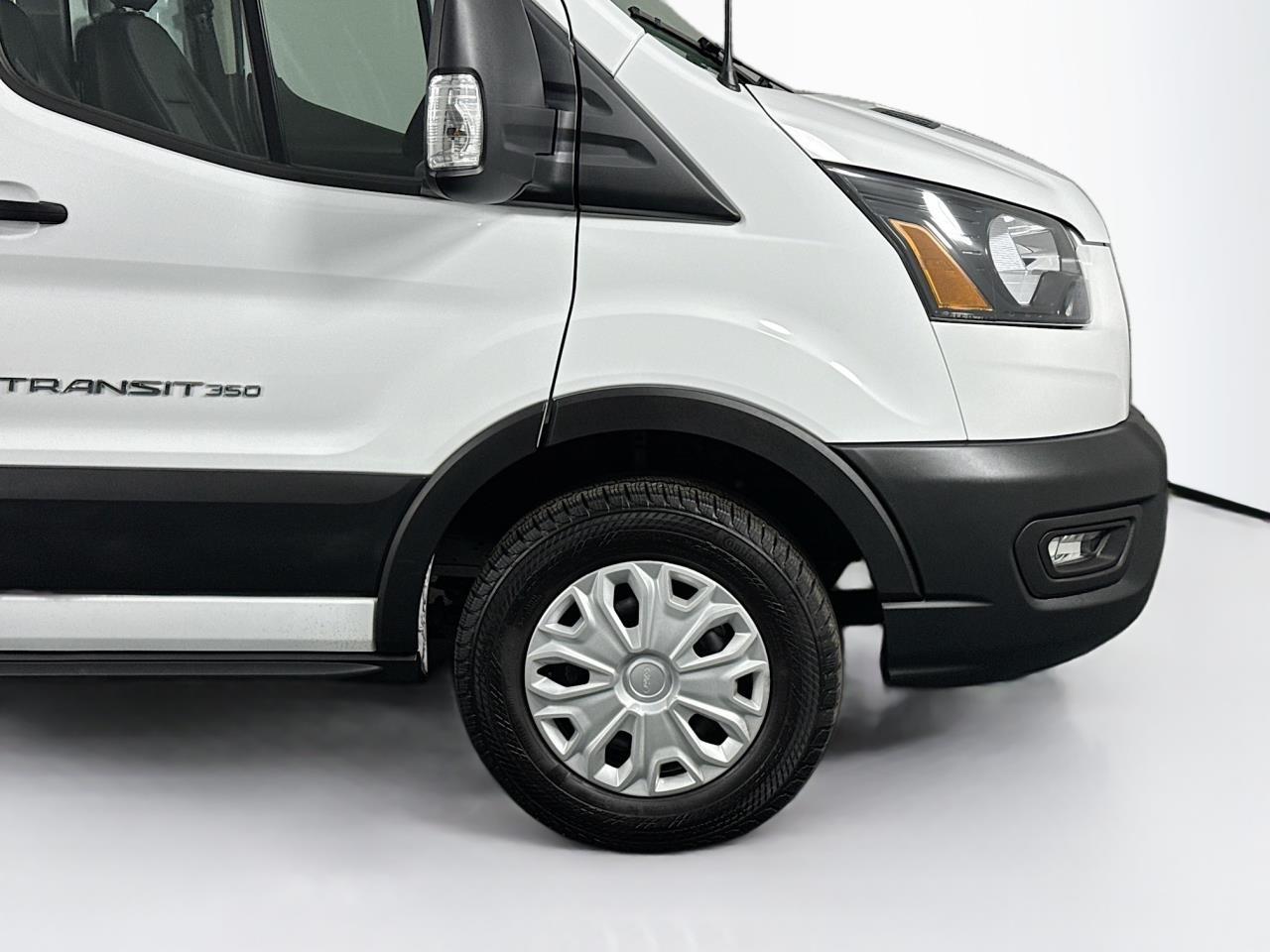 Ford Transit Cutaway T-350 RWD SRW 138" WB 9500 GVWR 2024