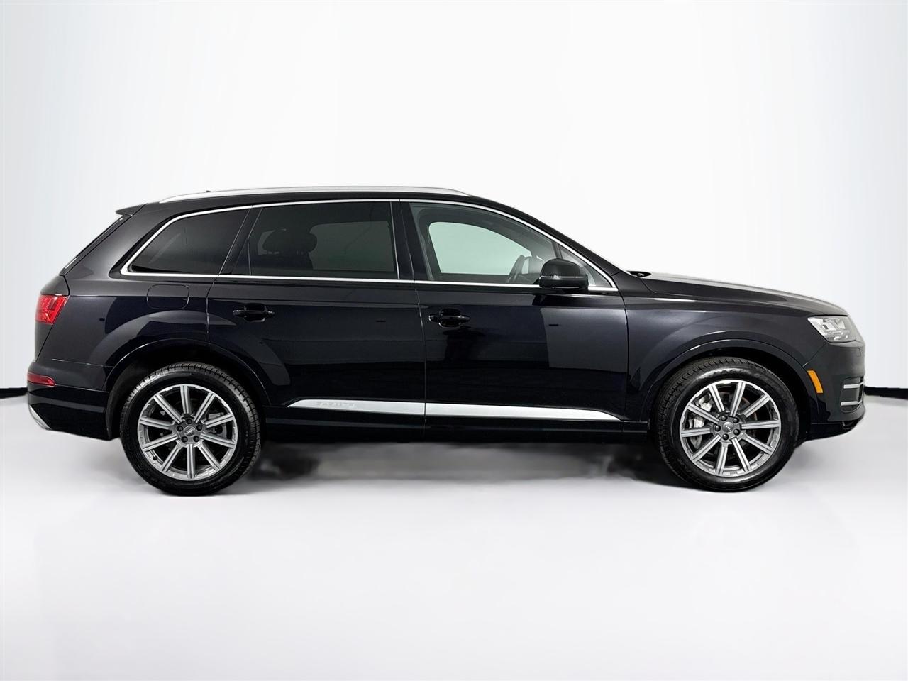 Audi Q7 SE Premium Plus 55 TFSI quattro 2019