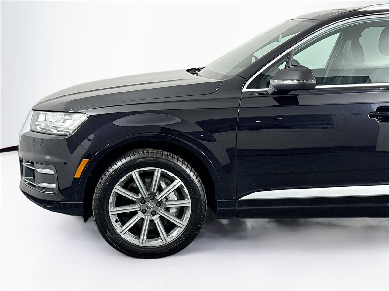 Audi Q7 SE Premium Plus 55 TFSI quattro 2019