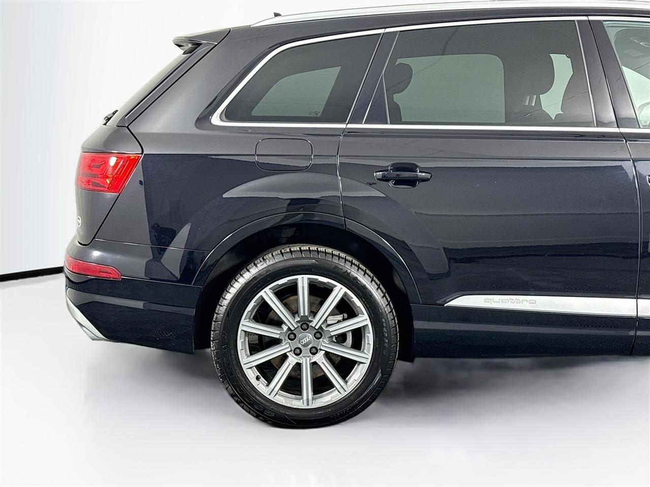 Audi Q7 SE Premium Plus 55 TFSI quattro 2019