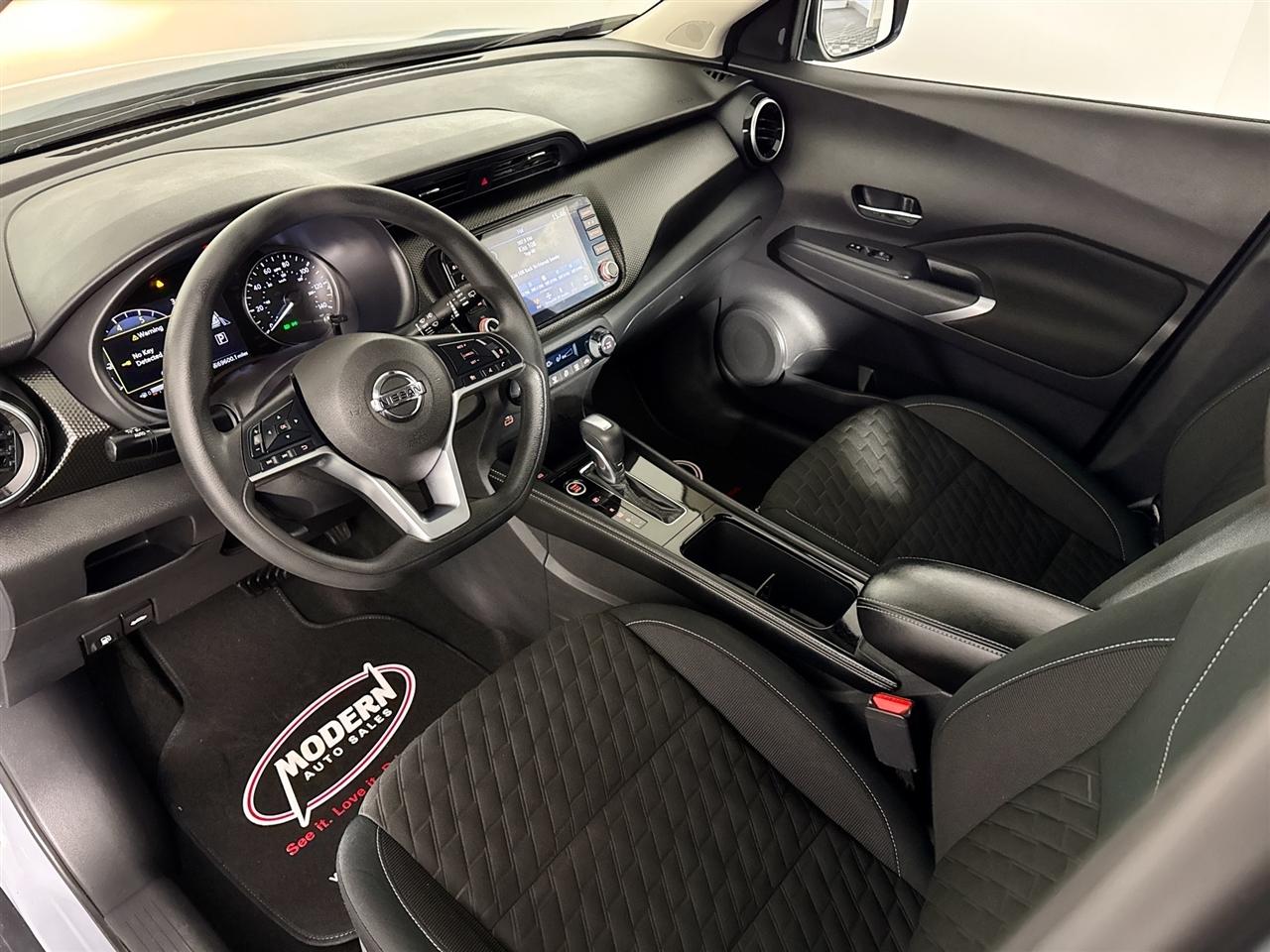 Nissan Kicks SV FWD 2021