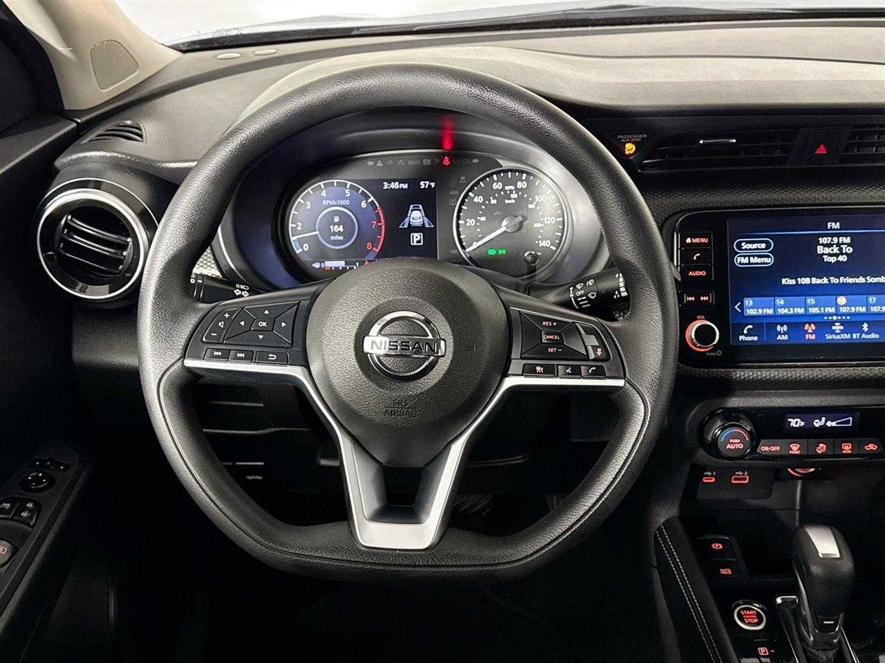 Nissan Kicks SV FWD 2021