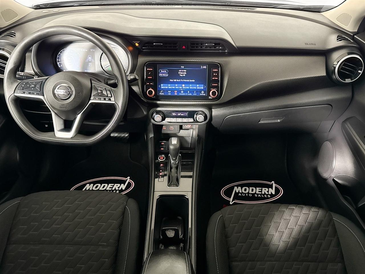 Nissan Kicks SV FWD 2021