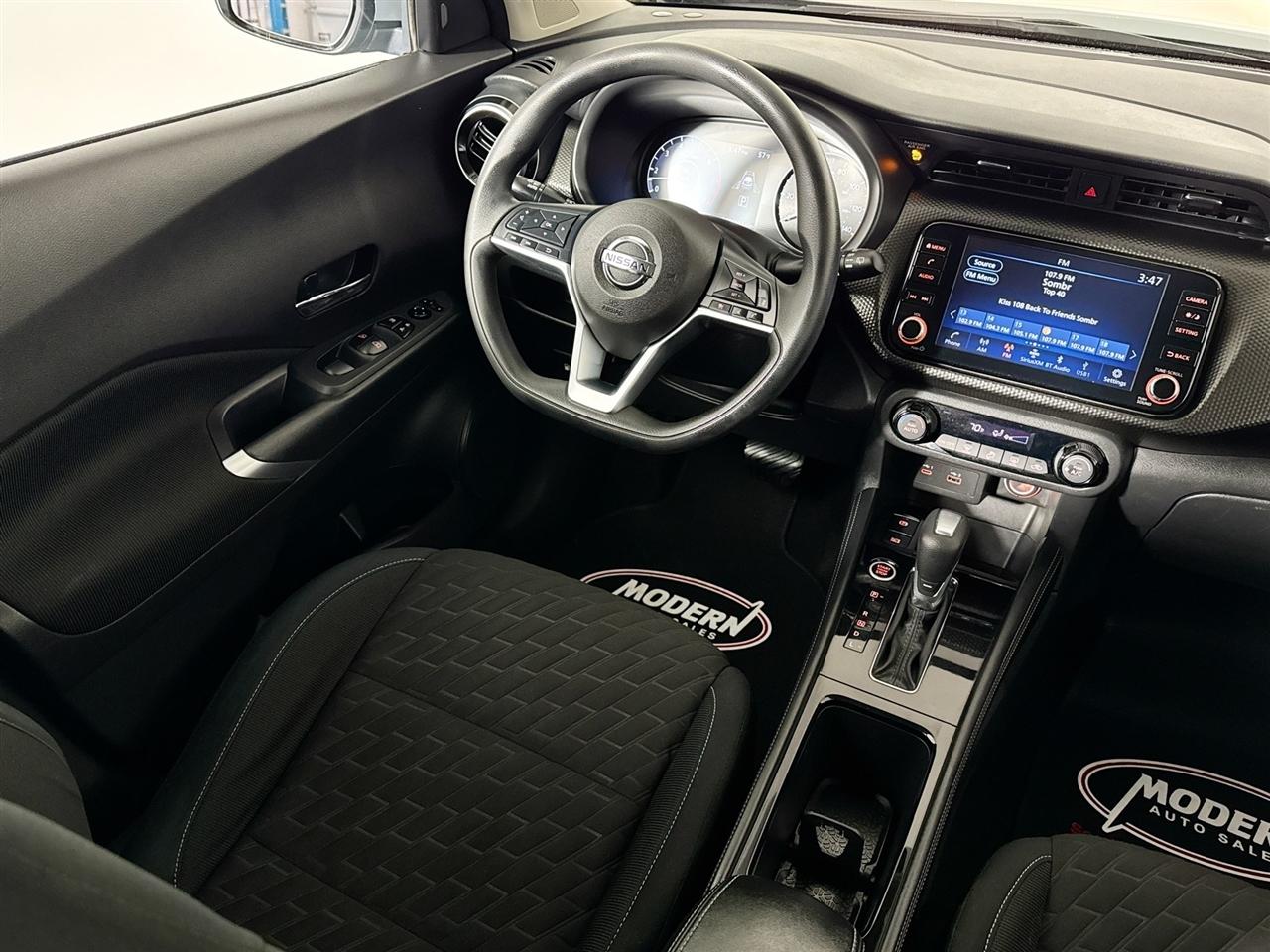 Nissan Kicks SV FWD 2021