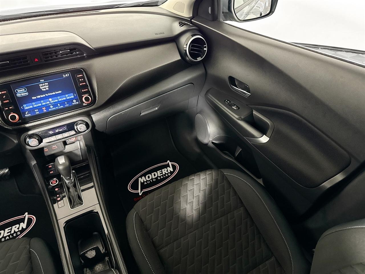 Nissan Kicks SV FWD 2021