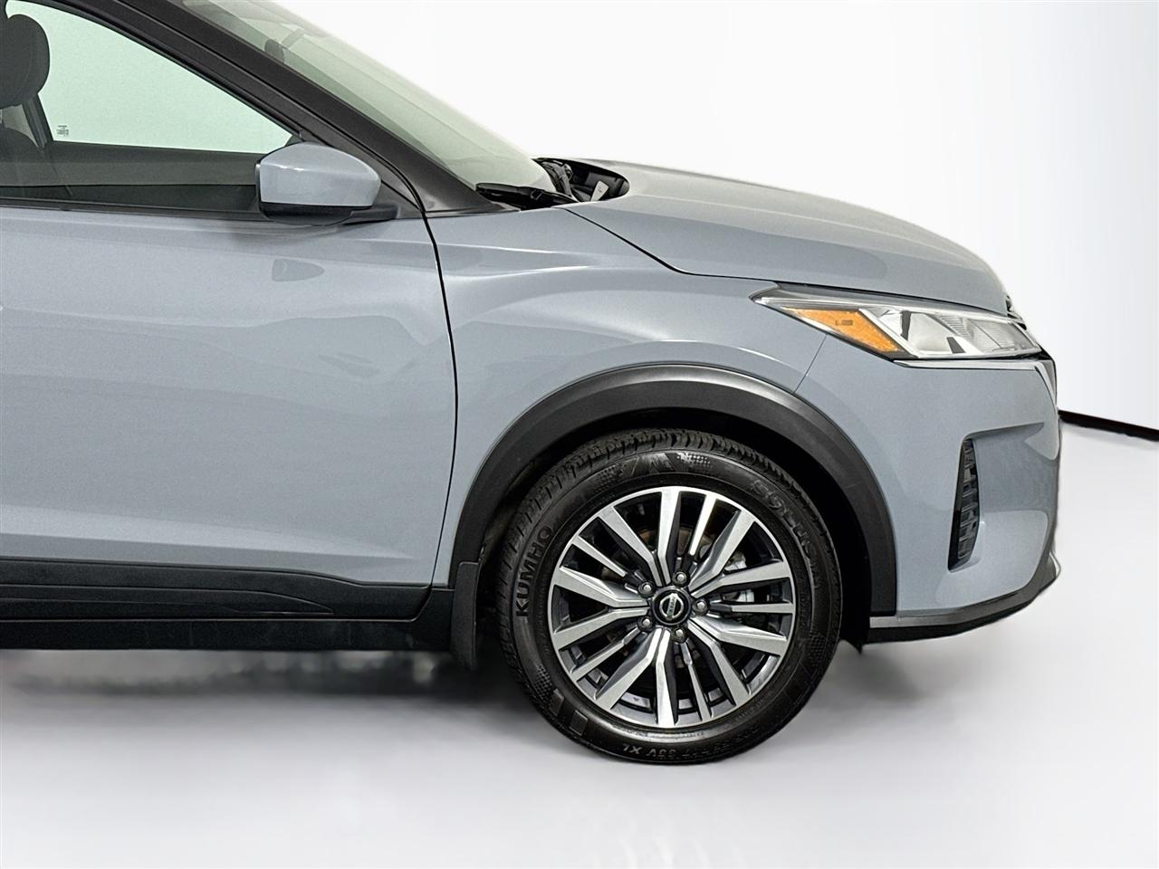 Nissan Kicks SV FWD 2021