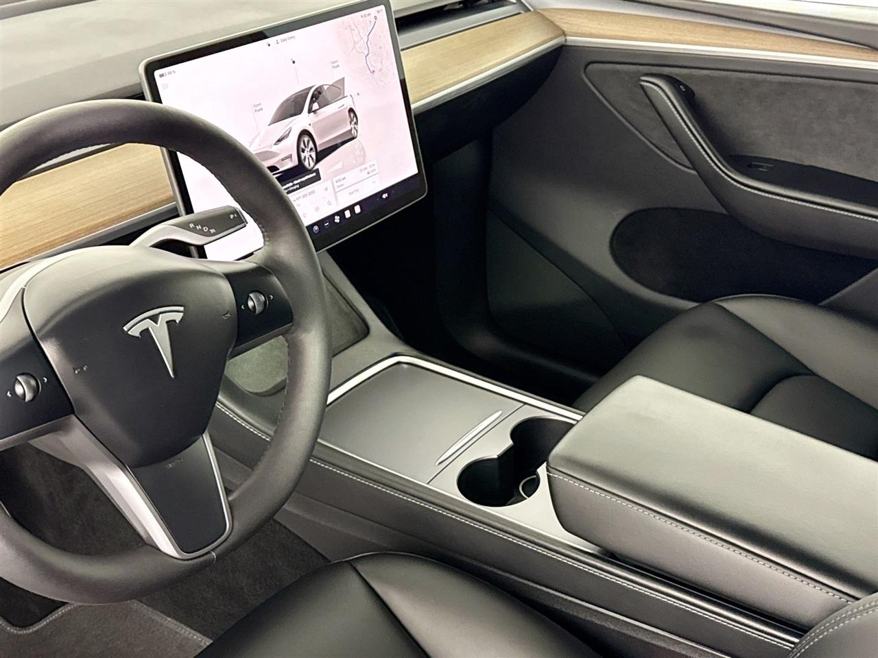 Tesla Model Y Long Range AWD 2023