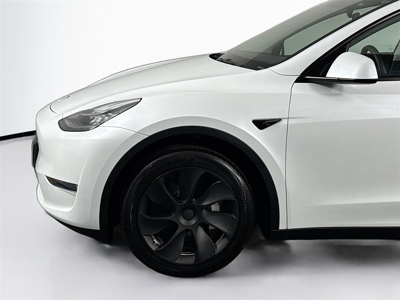 Tesla Model Y Long Range AWD 2023
