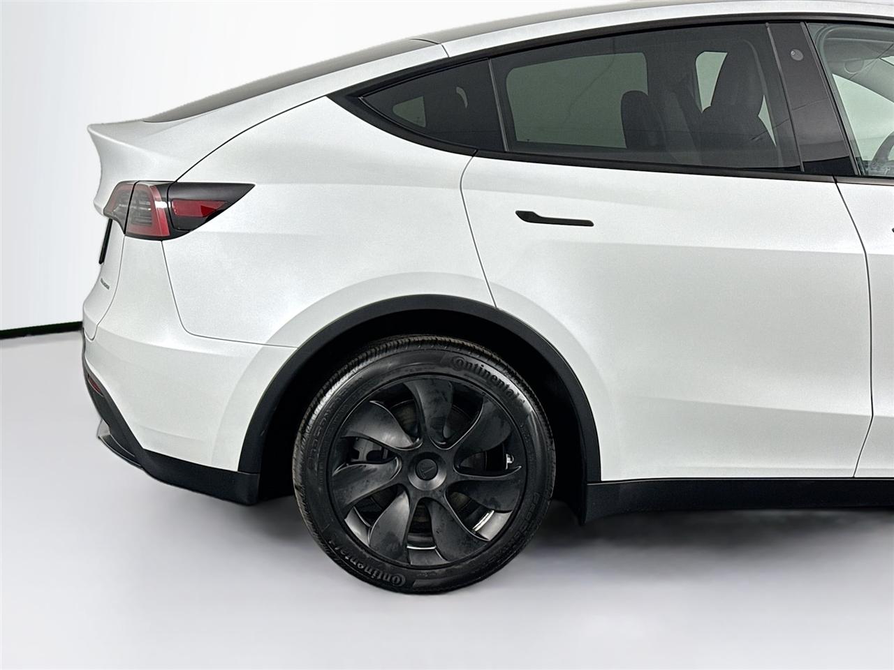 Tesla Model Y Long Range AWD 2023