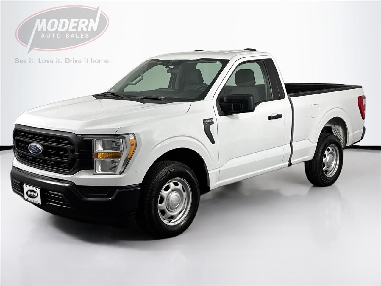 Ford F-150 XLT 2WD Reg Cab 8' Box 2022