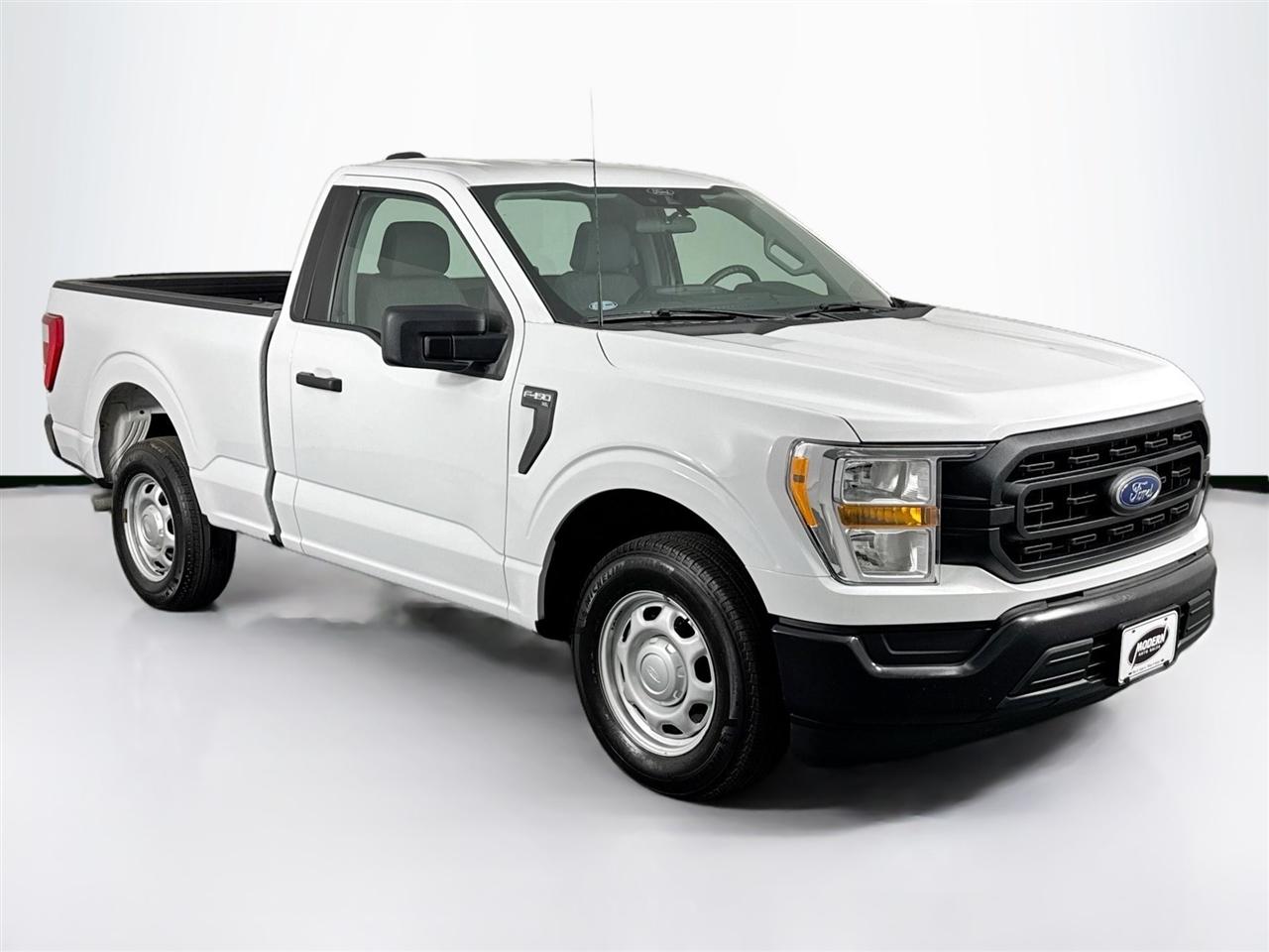Ford F-150 XLT 2WD Reg Cab 8' Box 2022