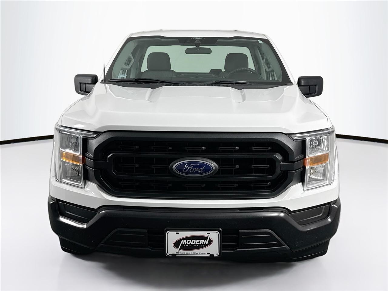 Ford F-150 XLT 2WD Reg Cab 8' Box 2022