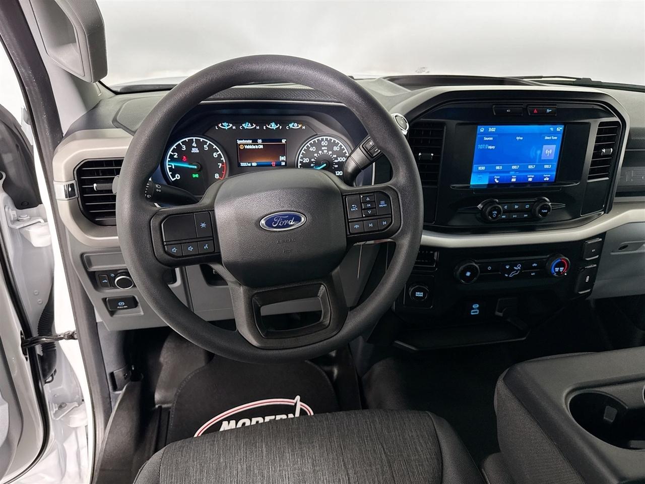 Ford F-150 XLT 2WD Reg Cab 8' Box 2022