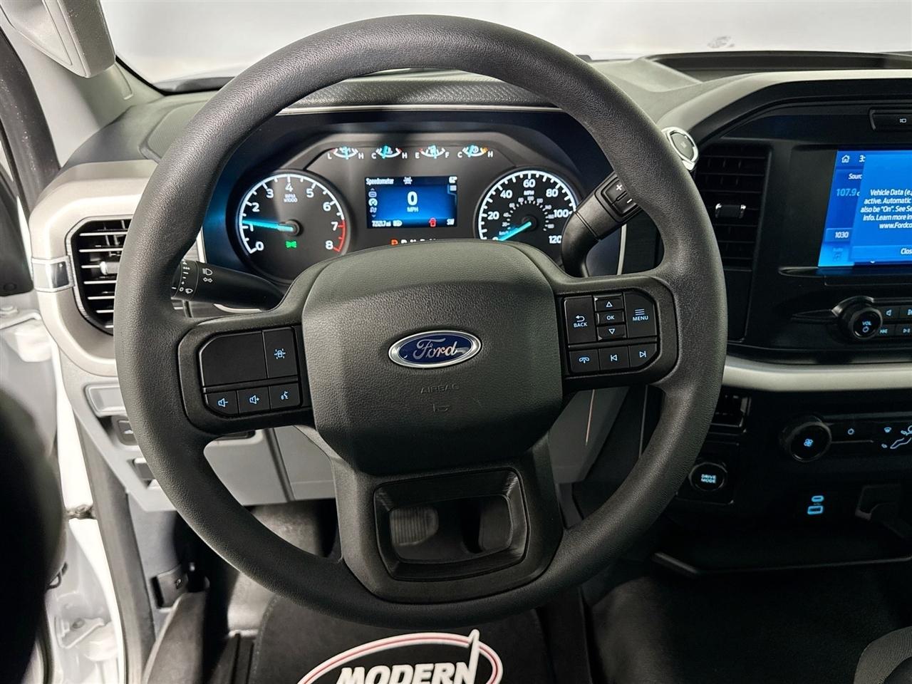 Ford F-150 XLT 2WD Reg Cab 8' Box 2022