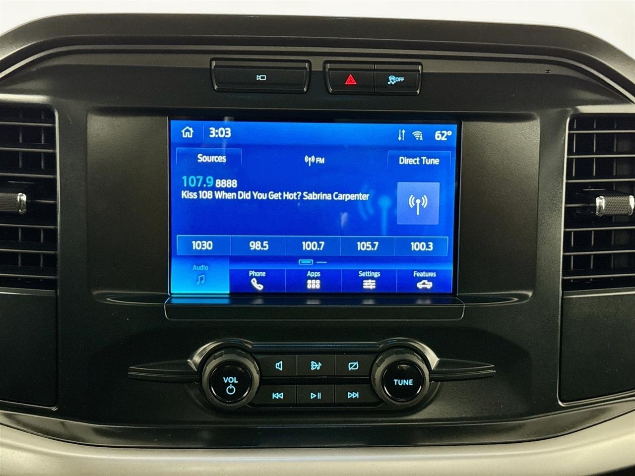 Ford F-150 XLT 2WD Reg Cab 8' Box 2022