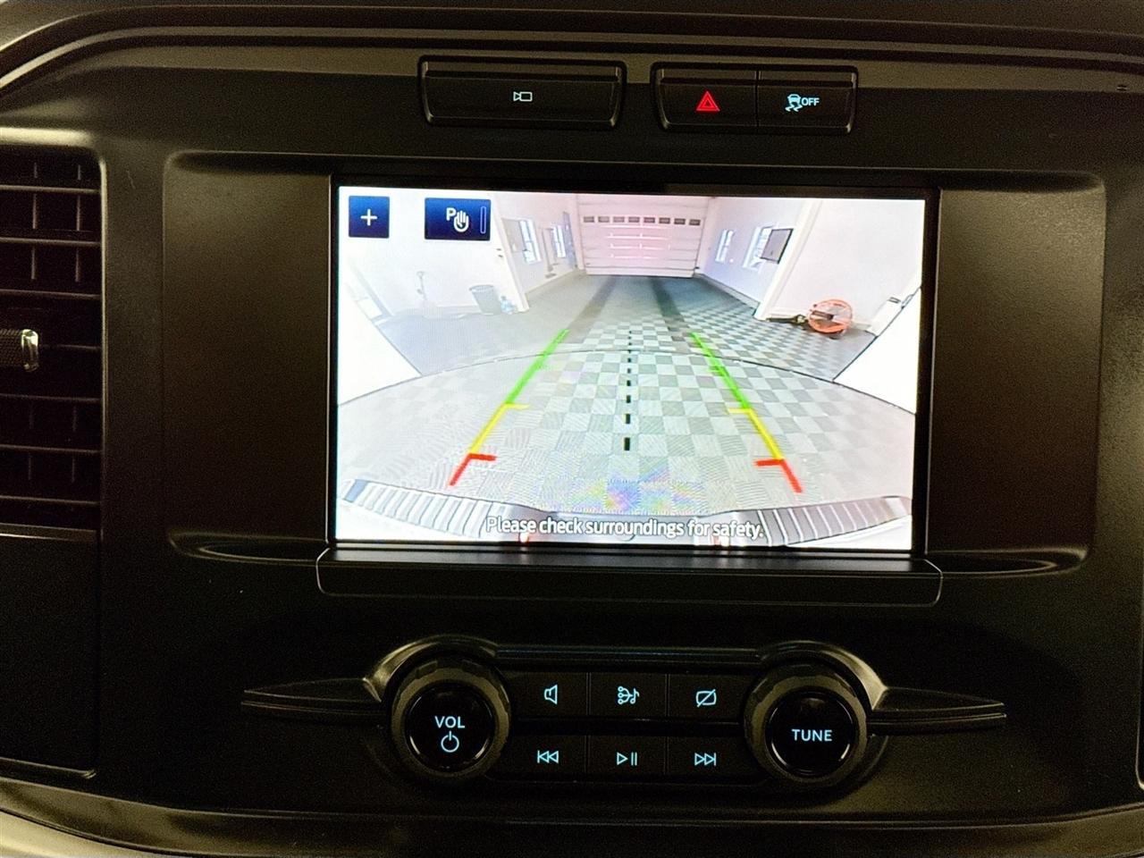 Ford F-150 XLT 2WD Reg Cab 8' Box 2022