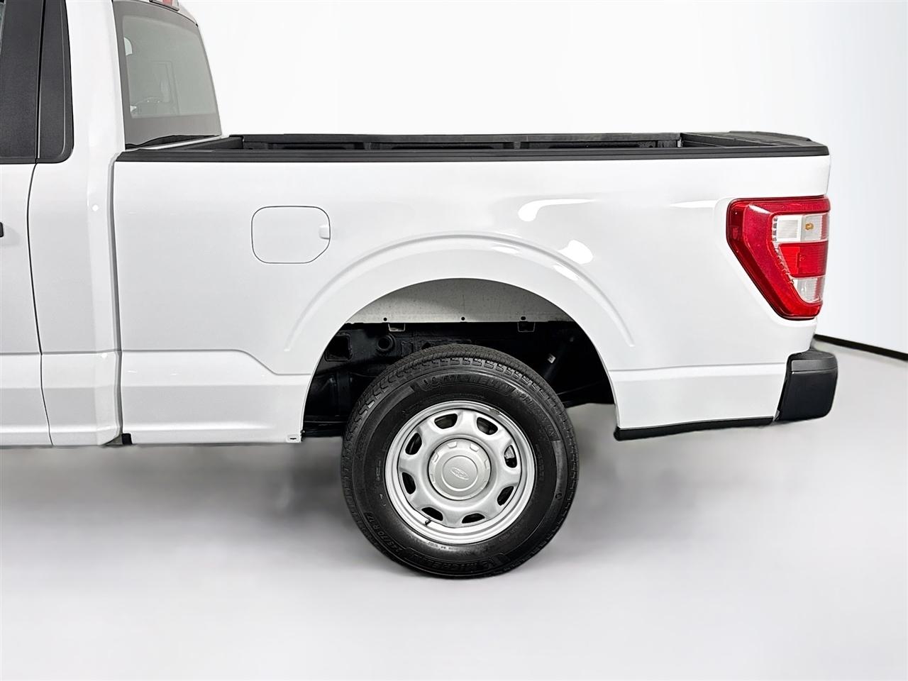 Ford F-150 XLT 2WD Reg Cab 8' Box 2022