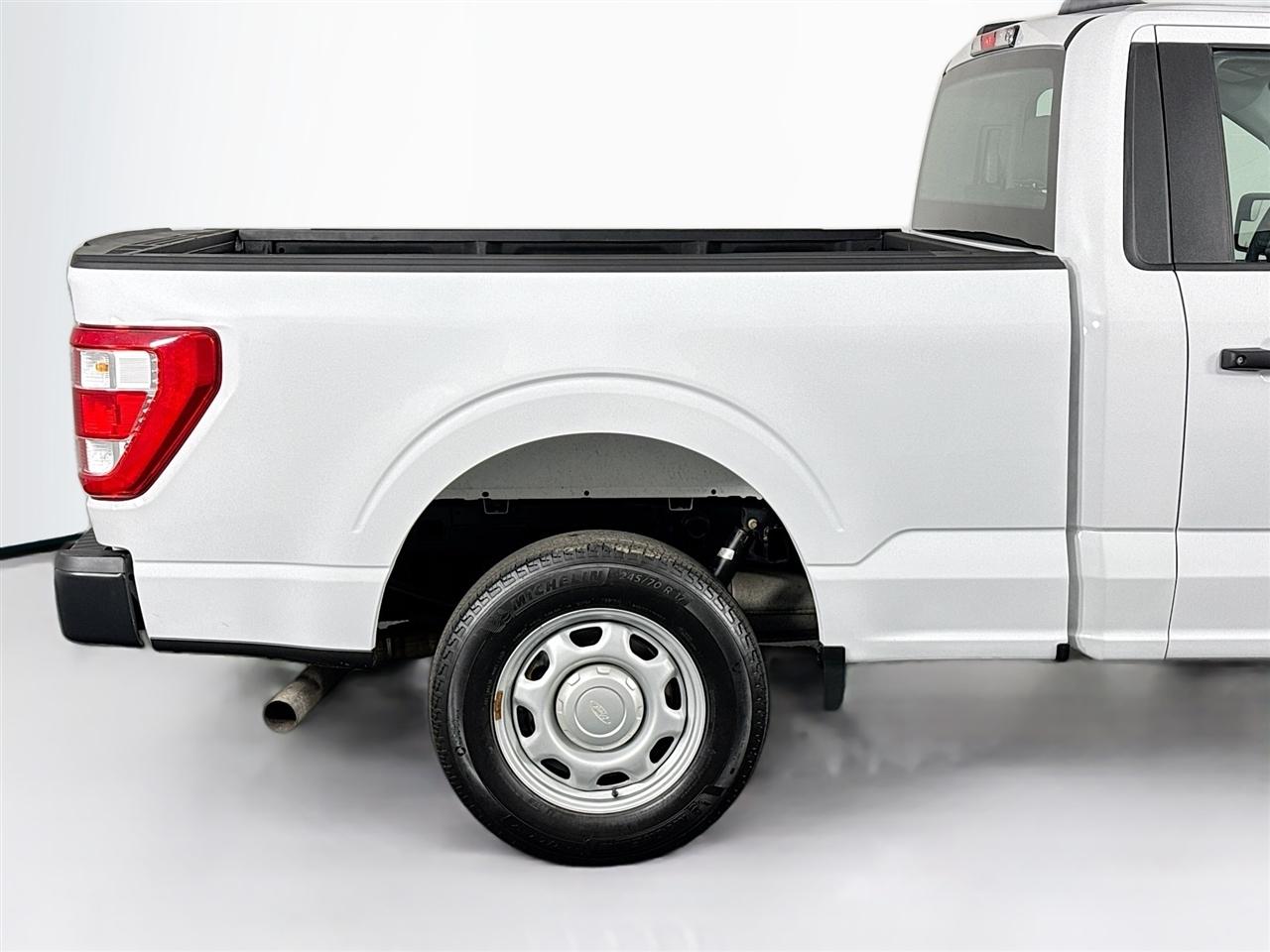 Ford F-150 XLT 2WD Reg Cab 8' Box 2022