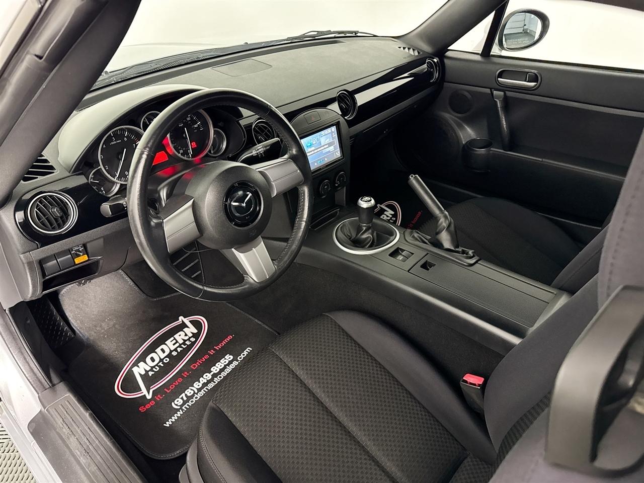 Mazda MX-5 Miata 2dr Conv MX-5 2006