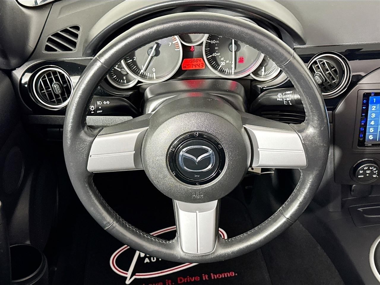 Mazda MX-5 Miata 2dr Conv MX-5 2006