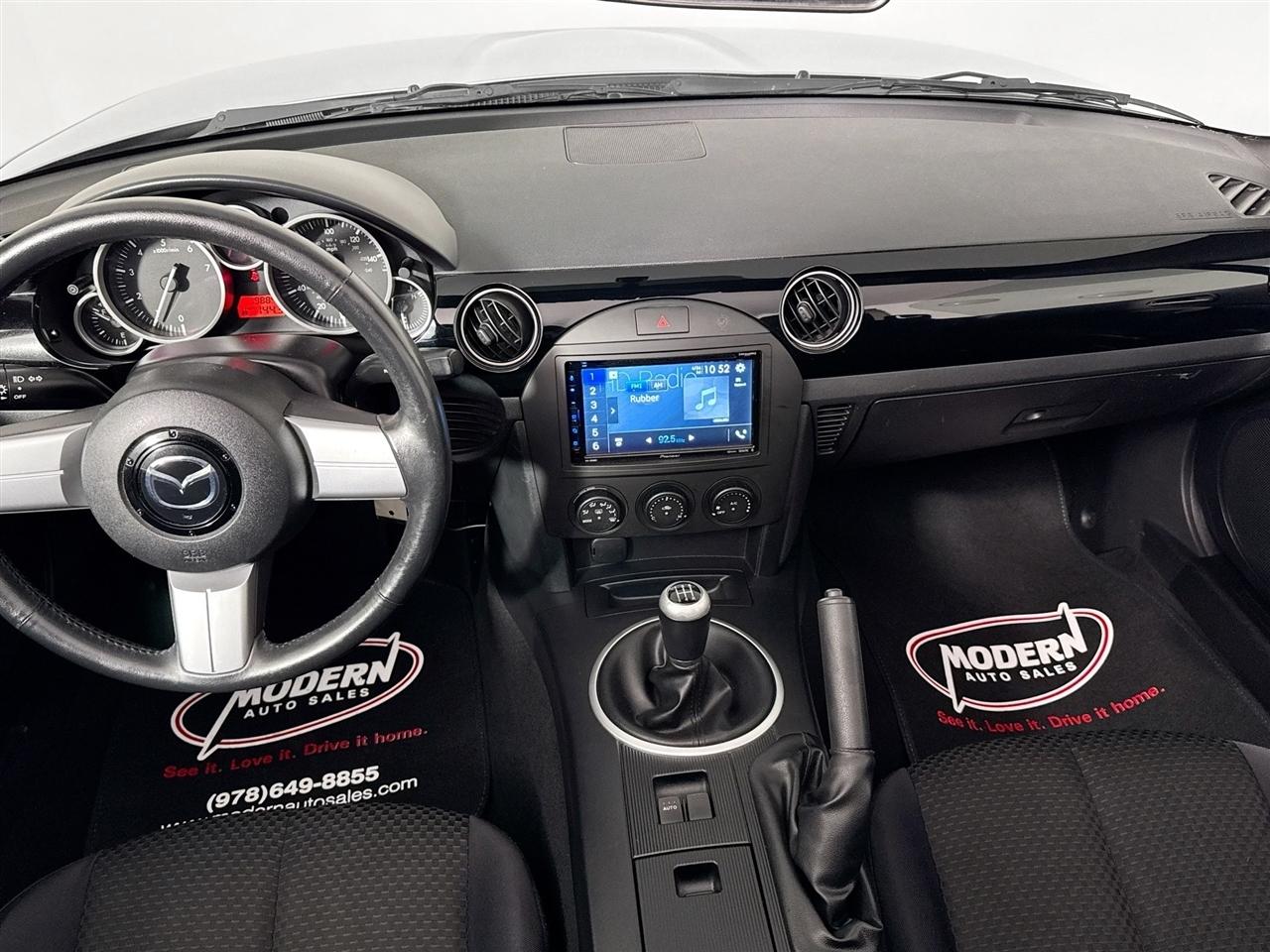 Mazda MX-5 Miata 2dr Conv MX-5 2006