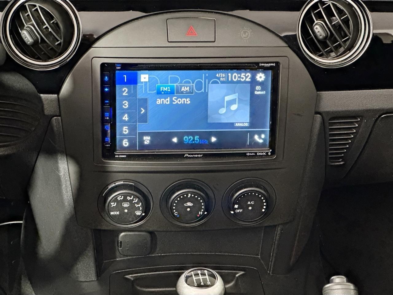 Mazda MX-5 Miata 2dr Conv MX-5 2006