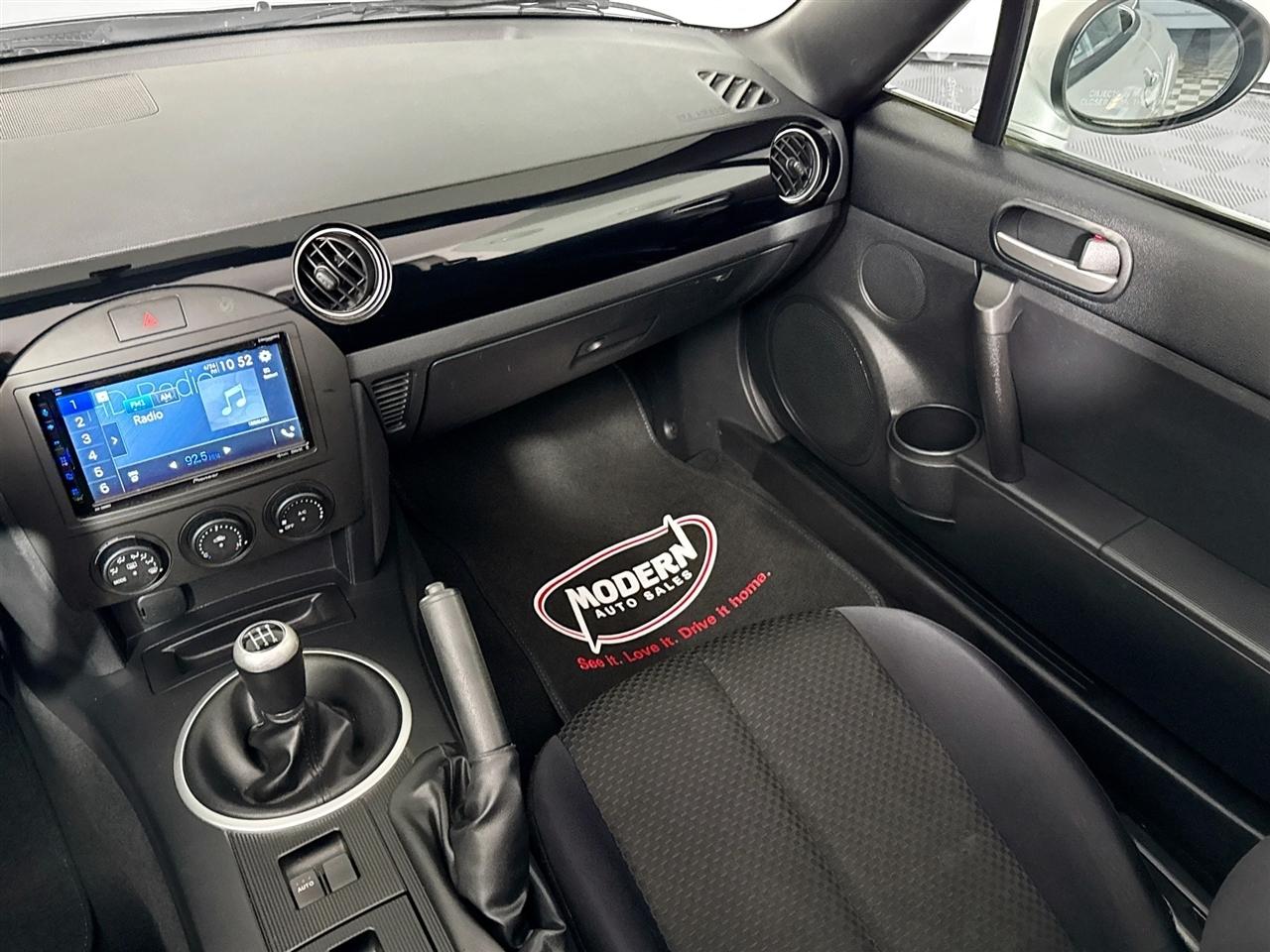 Mazda MX-5 Miata 2dr Conv MX-5 2006