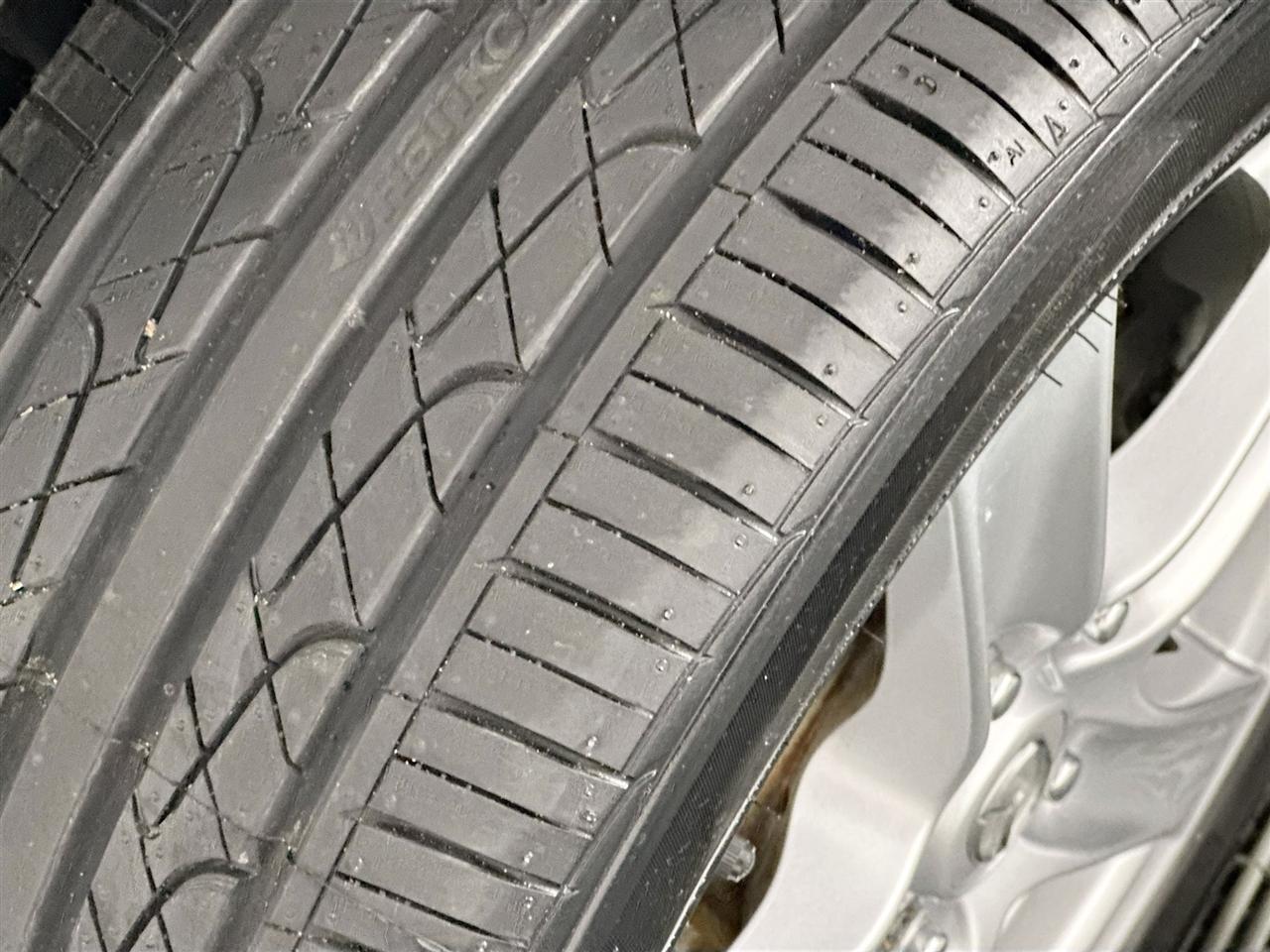 Mazda MX-5 Miata 2dr Conv MX-5 2006