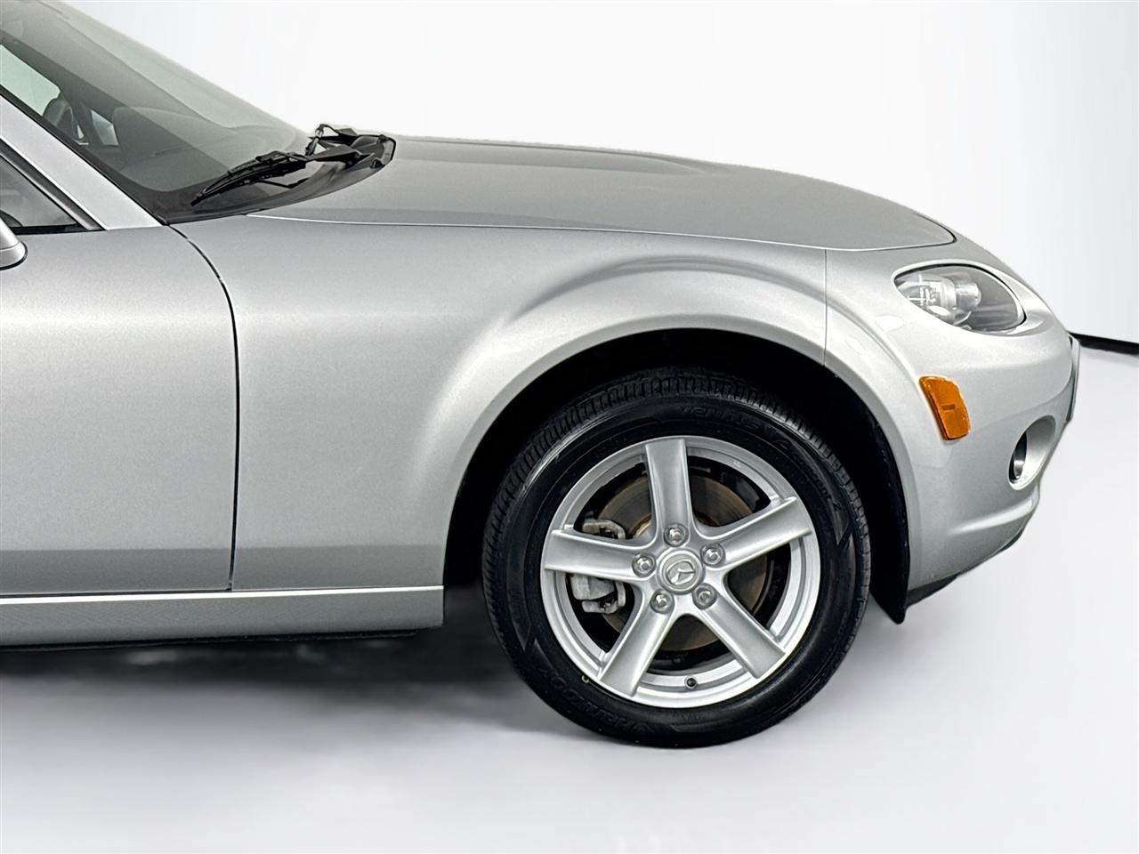 Mazda MX-5 Miata 2dr Conv MX-5 2006