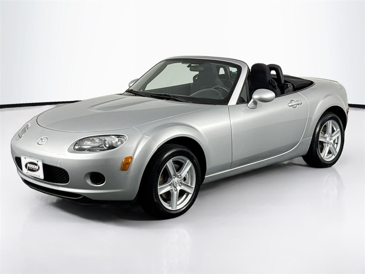 Mazda MX-5 Miata 2dr Conv MX-5 2006